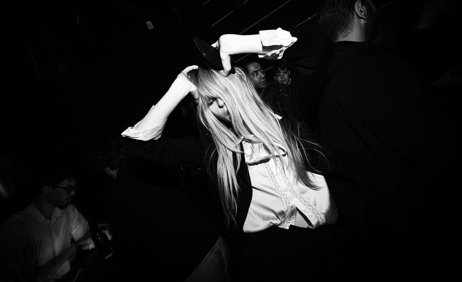 DANCE
